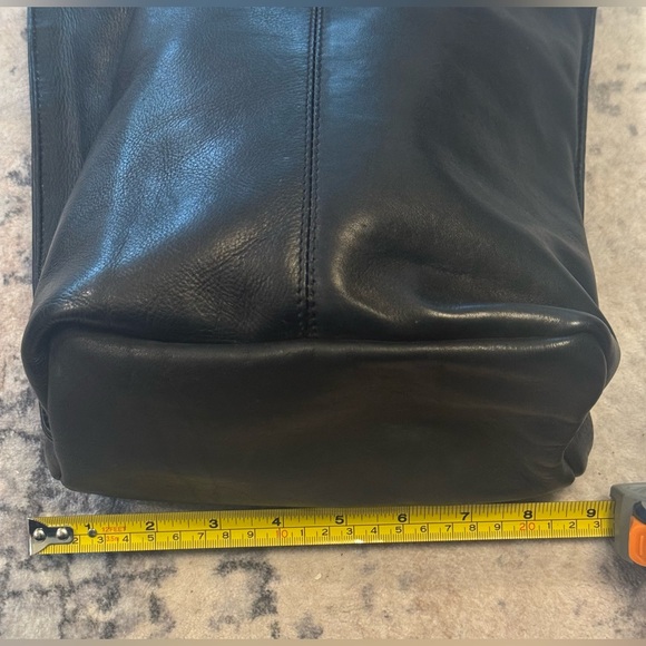 LATICO Two tone Leather Shoulder Bag Black Brown Modern - Picture 8 of 9